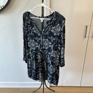 Hinge Flutter Swing dress